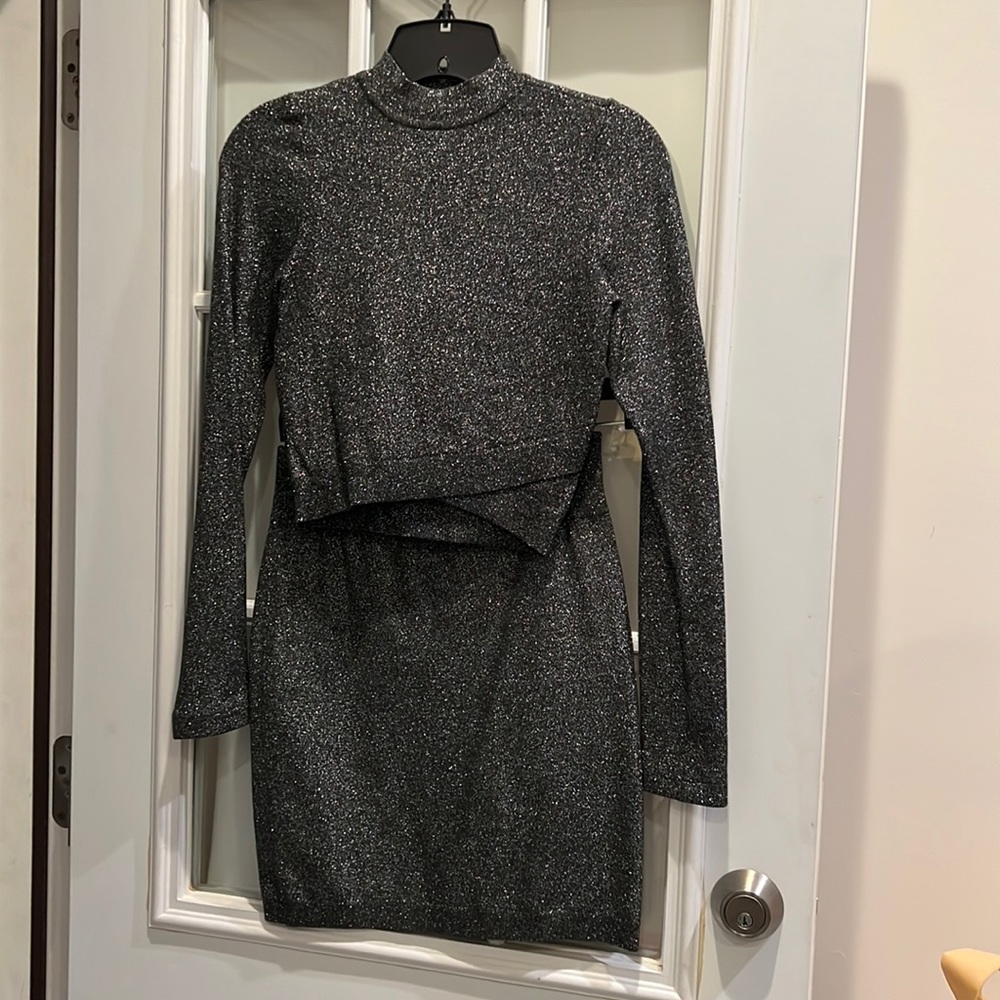 Express set soft shimmer blk silver XS top S skirt excellent condition